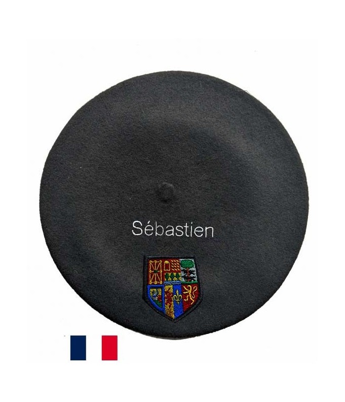 Béret zazpiak bat noir fabriqué à Bayonne et personnalisé à Osses