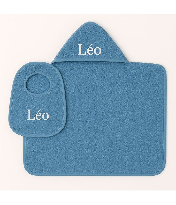 Cadeau naissance: maxi cape et bavoir personnalisés